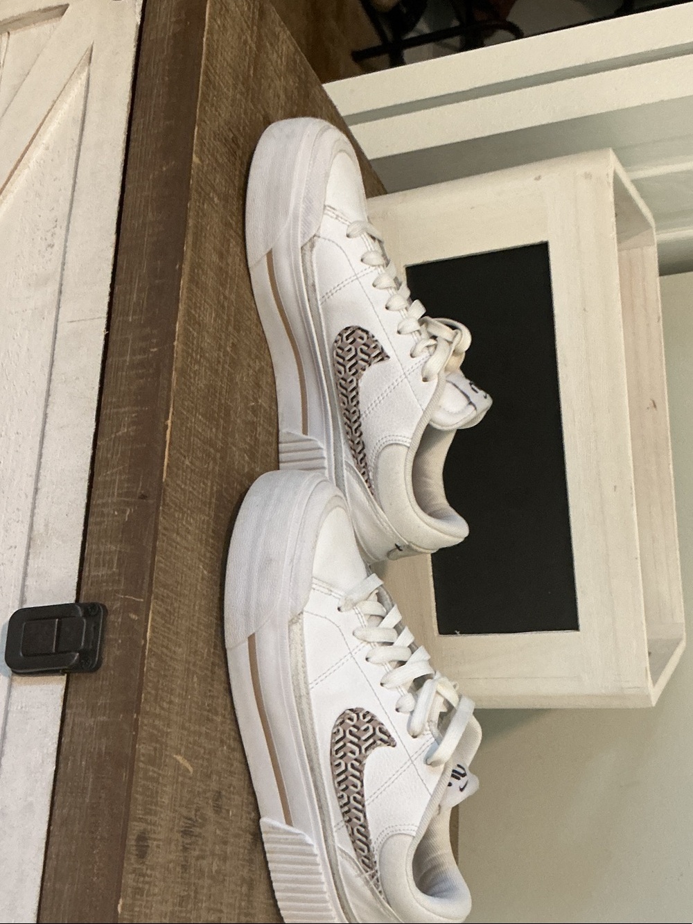 Nike Womens White Sneakers with Patterned Swoosh
